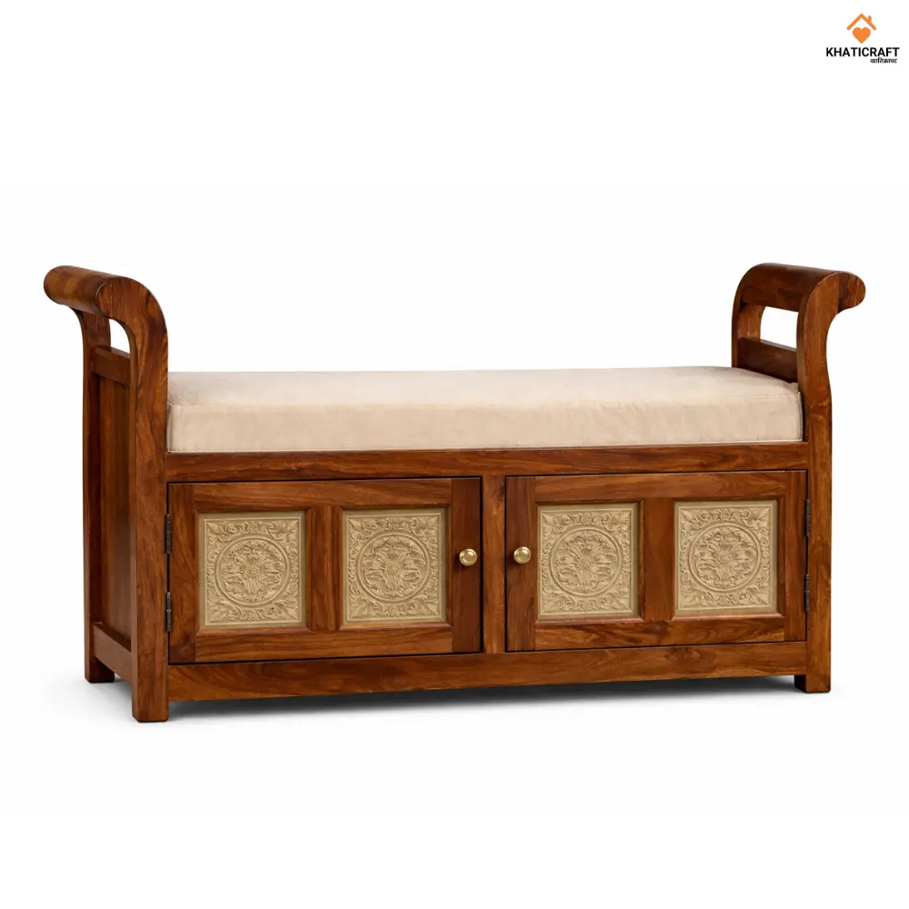 Swarn Settee