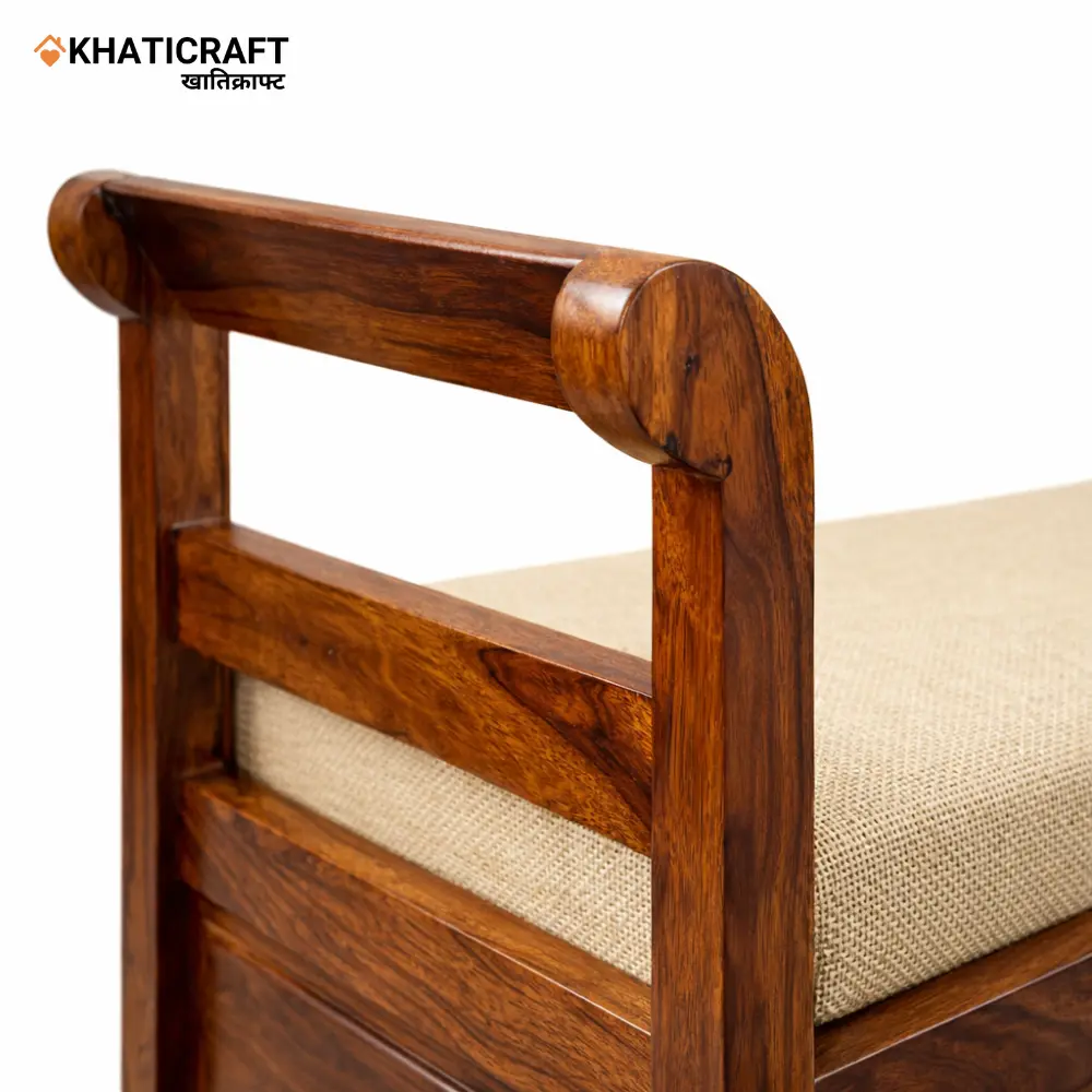 Chitra Settee